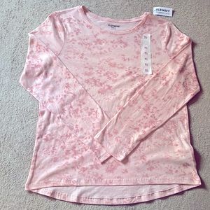 It’s a soft tee, from Old Navy. XL (14-16)
